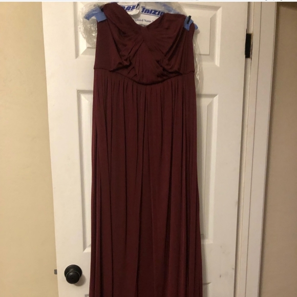 David's Bridal Versa Dress - Picture 2 of 4